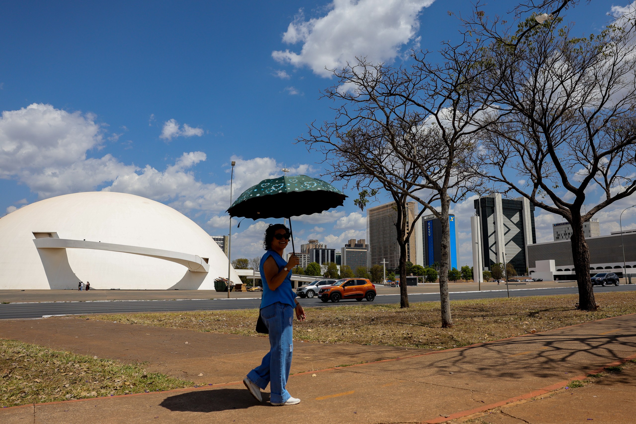 Inmet prevê outubro com calor acima da média e chuva irregular